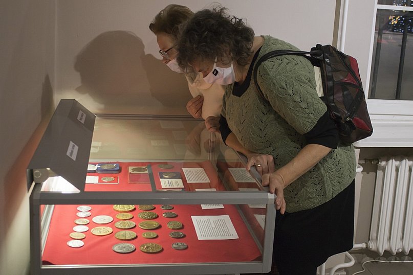 MEDALIERSTWO POLSKIE - WERNISAŻ W RATUSZU MIEJSKIM