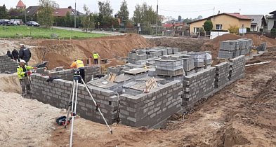 Budowa przedszkola trwa-4117