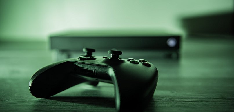 Którą konsole gamingową wybrać na świąteczny prezent? Xbox Series X, Xbox Series S