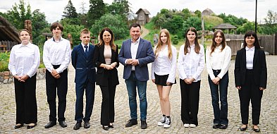 Najlepsi absolwenci z Gminy Starogard Gdański nagrodzeni-10868