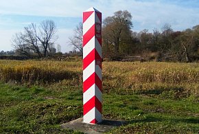 Nie każdy przejedzie bez zatrzymania. Wracają kontrole na granicach Polski-10902