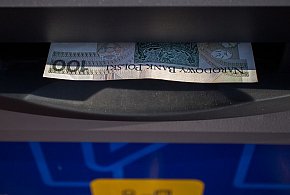 Nowy cennik usług bankowych. Klienci zapłacą więcej już od listopada-11175