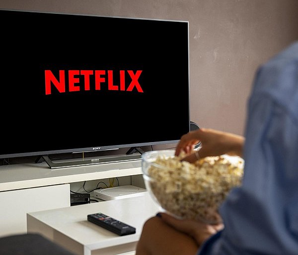 Netflix pod lupą UOKiK. Czy klienci dostaną zwrot pieniędzy?-11242