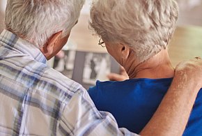 Seniorzy mają powód do radości. Projekt „Godna emerytura” trafił do Sejmu-11600