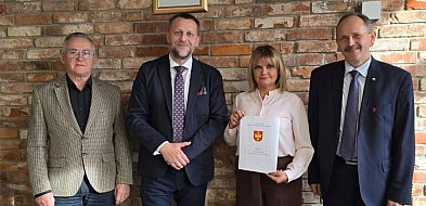 Spotkanie w sprawie projektu nowego sztandaru Rady Miasta-11544