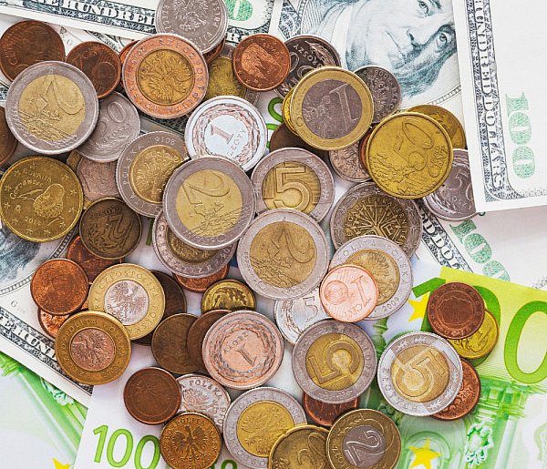 Koniec znanego kantoru internetowego. Co z poszkodowanymi po upadłości?-11571