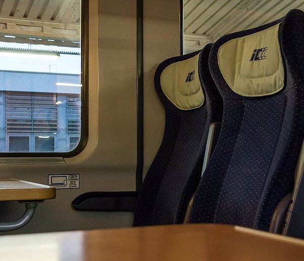Podróże PKP po nowemu. Konduktor nie sprawdzi już biletu