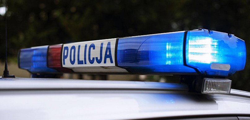 Zostawił po sobie tylko nagranie z monitoringu. Policja prosi o pomoc