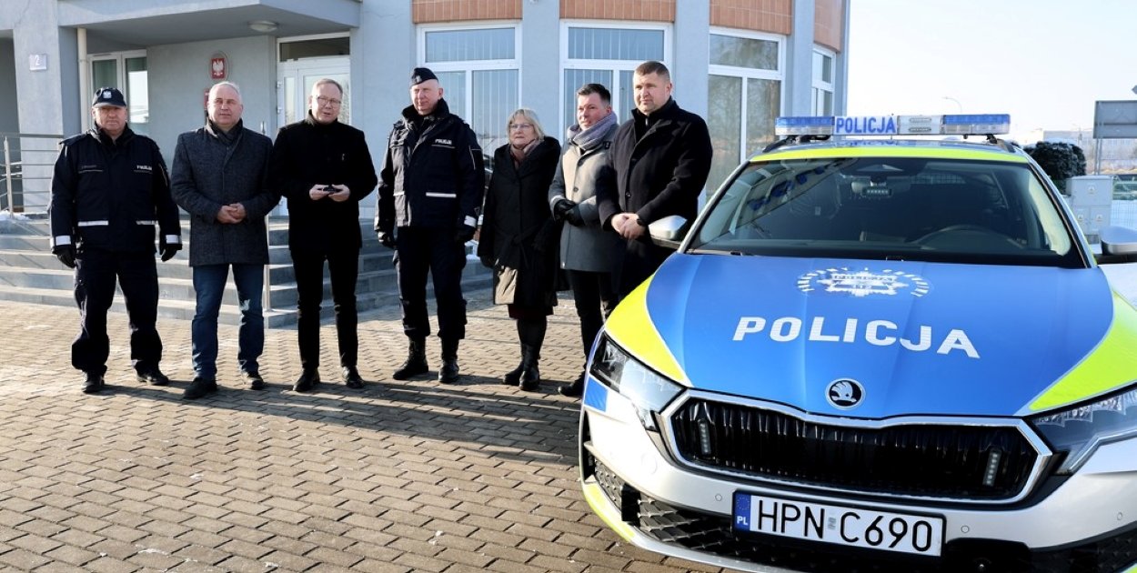 Nowy radiowóz dla dzielnicowych